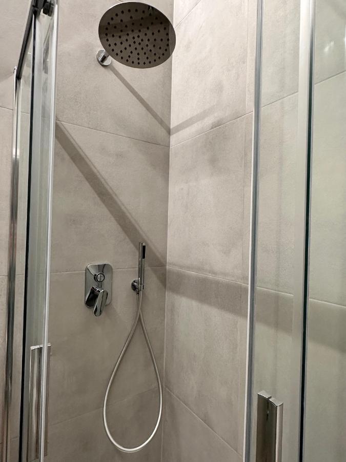 Giramondo Apartment Centrale Milan Bagian luar foto
