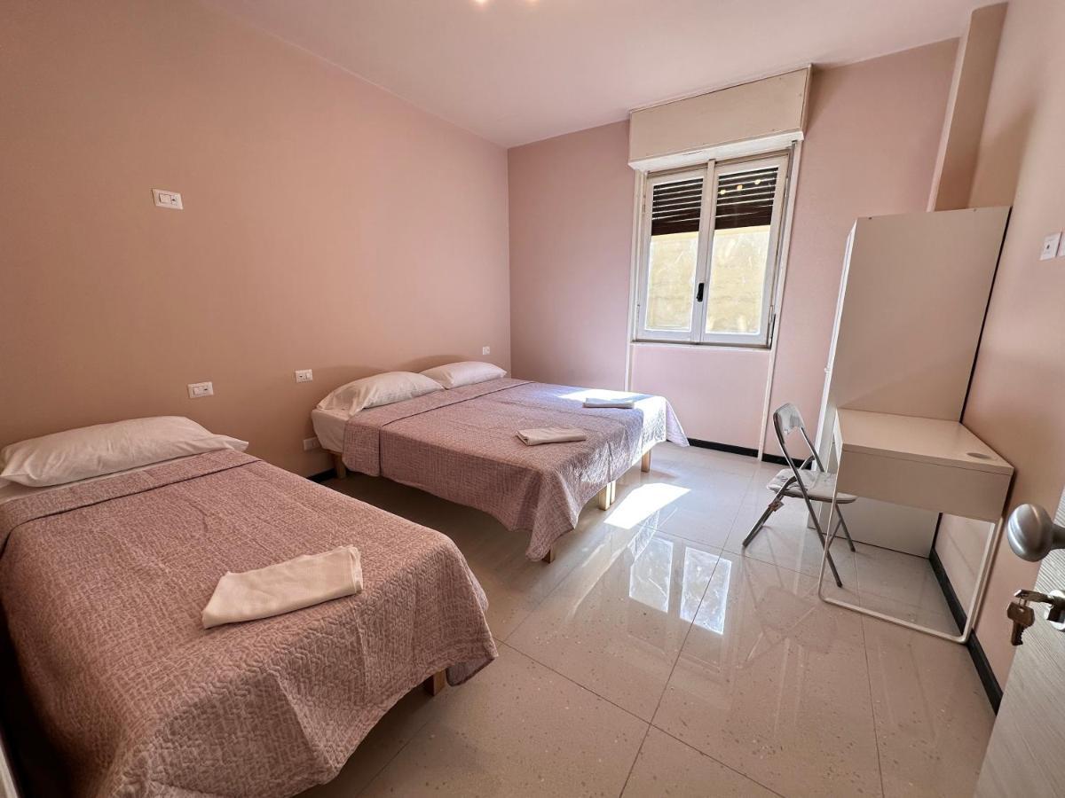 Giramondo Apartment Centrale Milan Bagian luar foto