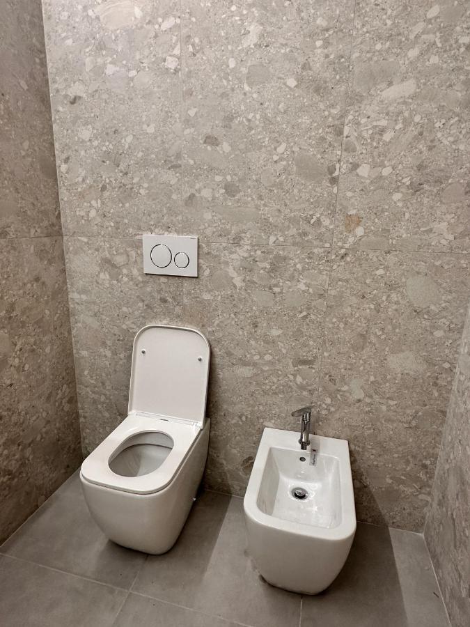 Giramondo Apartment Centrale Milan Bagian luar foto