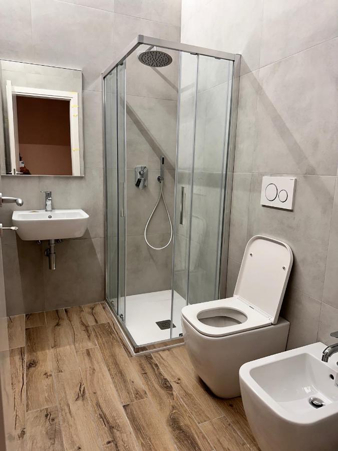 Giramondo Apartment Centrale Milan Bagian luar foto