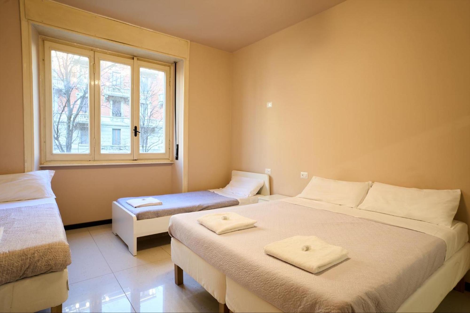 Giramondo Apartment Centrale Milan Bagian luar foto